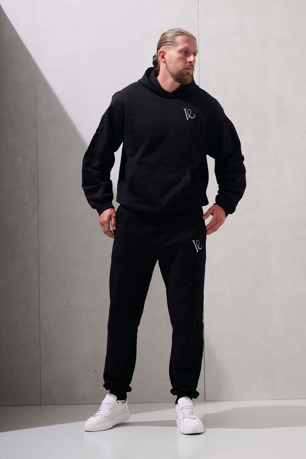 Front view showing the kangaroo pocket and dropped shoulder seam - KAVEON